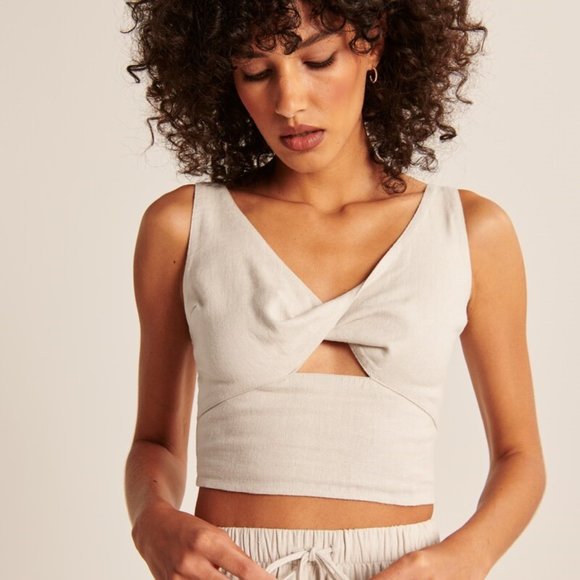 Abercrombie & Fitch Cream Twist Front Top - Picture 2 of 6
